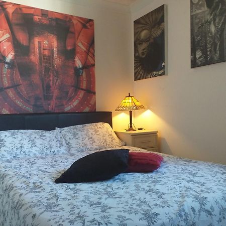 Lovely Double Bedroom In Rotherhithe London Exterior photo